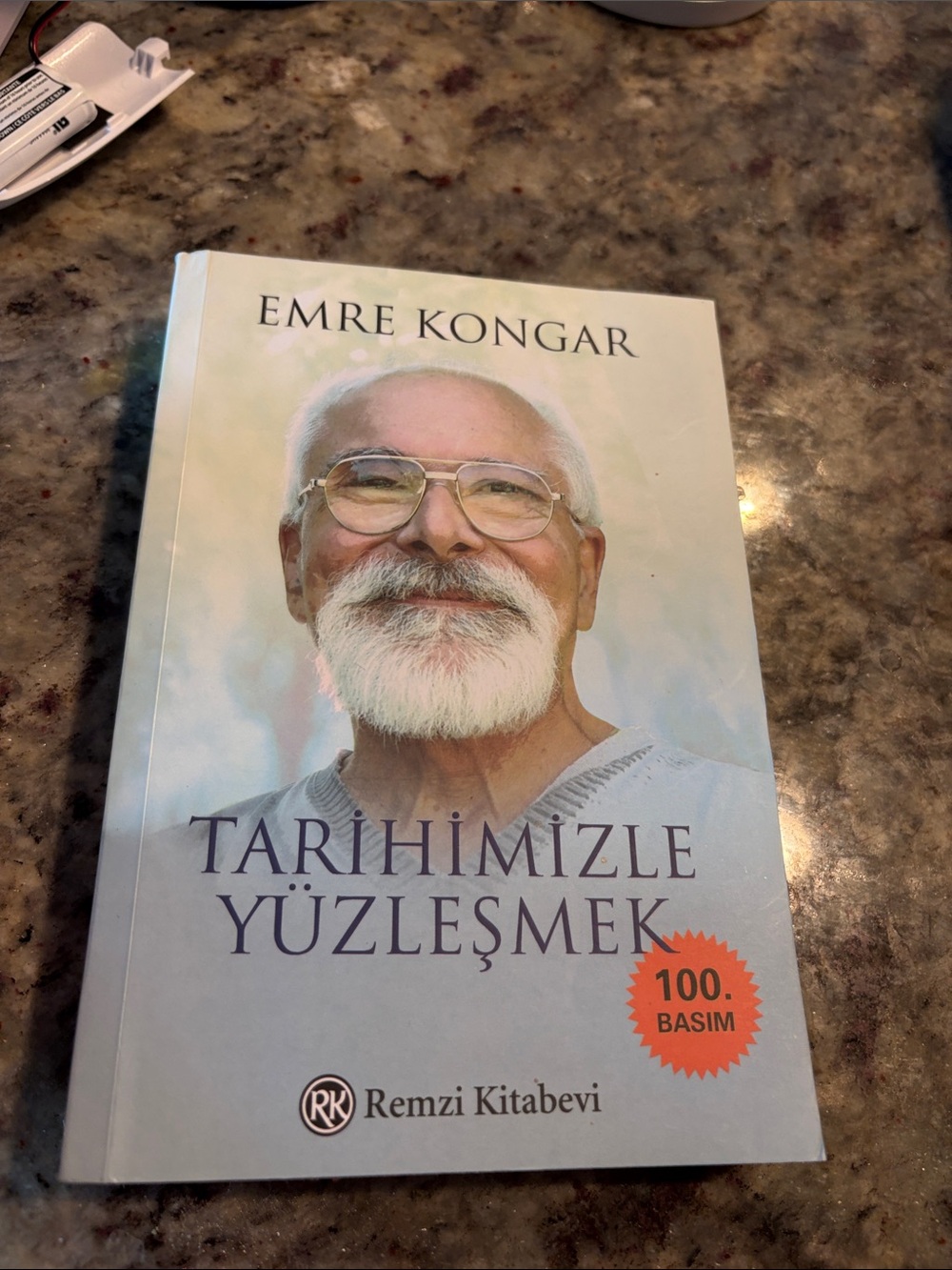 Emre Kongar - Tarihimizle Yüzleşmek (Turkish)